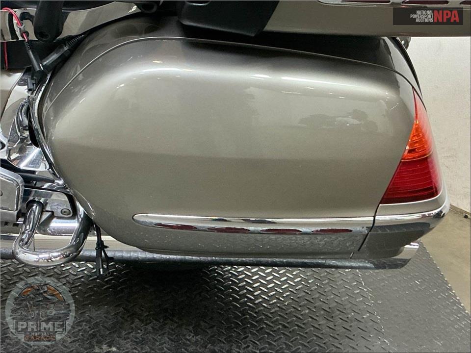 2002 Honda GL18002 GOLDWING — фото 20
