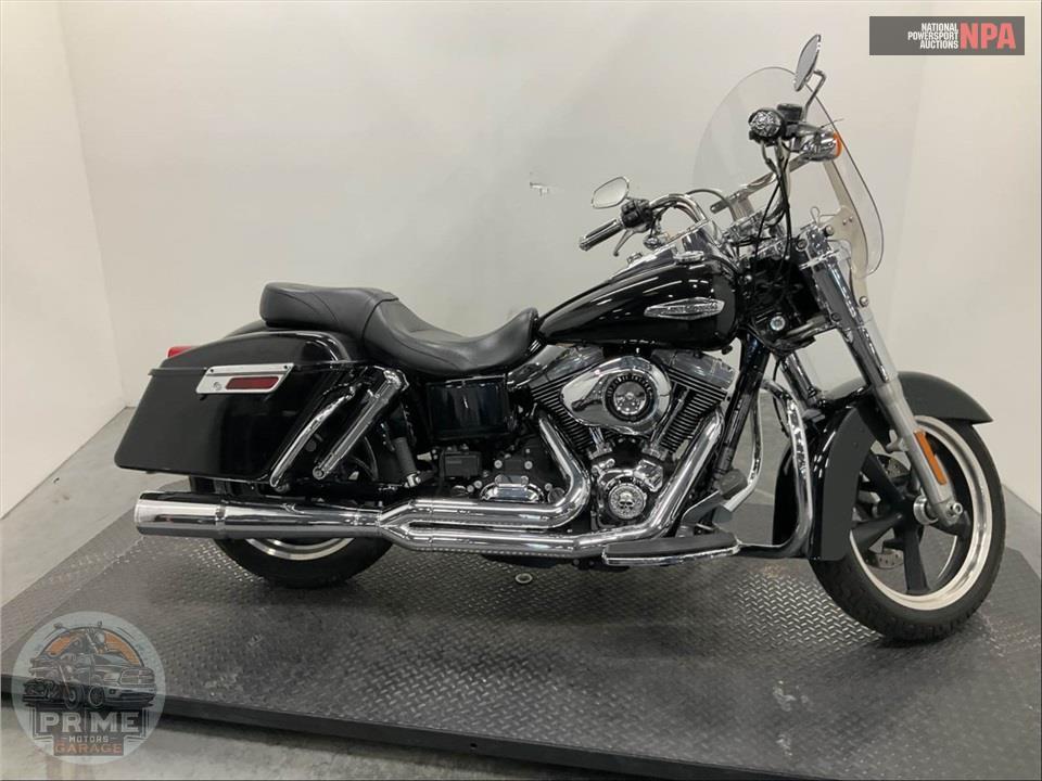 2015 Harley-Davidson FLD-103 DYNA SWITCHBACK — фото 1