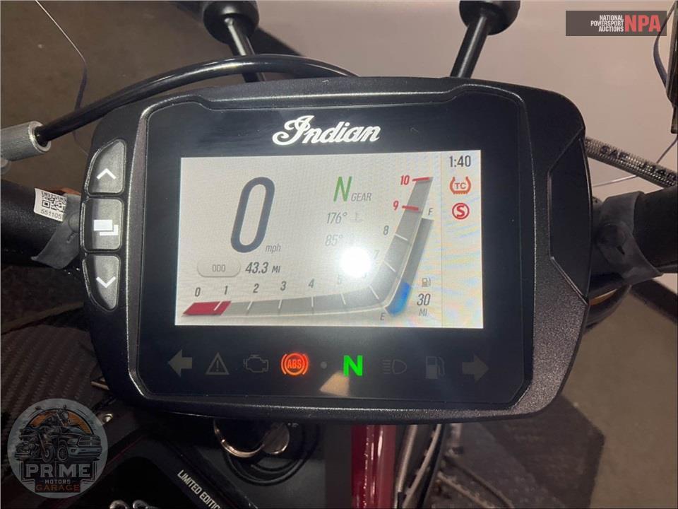 2022 Indian Motorcycle FTR R CARBON — фото 5