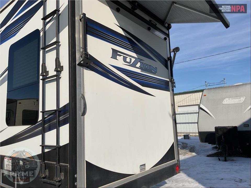 2019 Keystone Rv M-424 - FUZION TOY HAULER TOY HAULER SERIES — фото 32