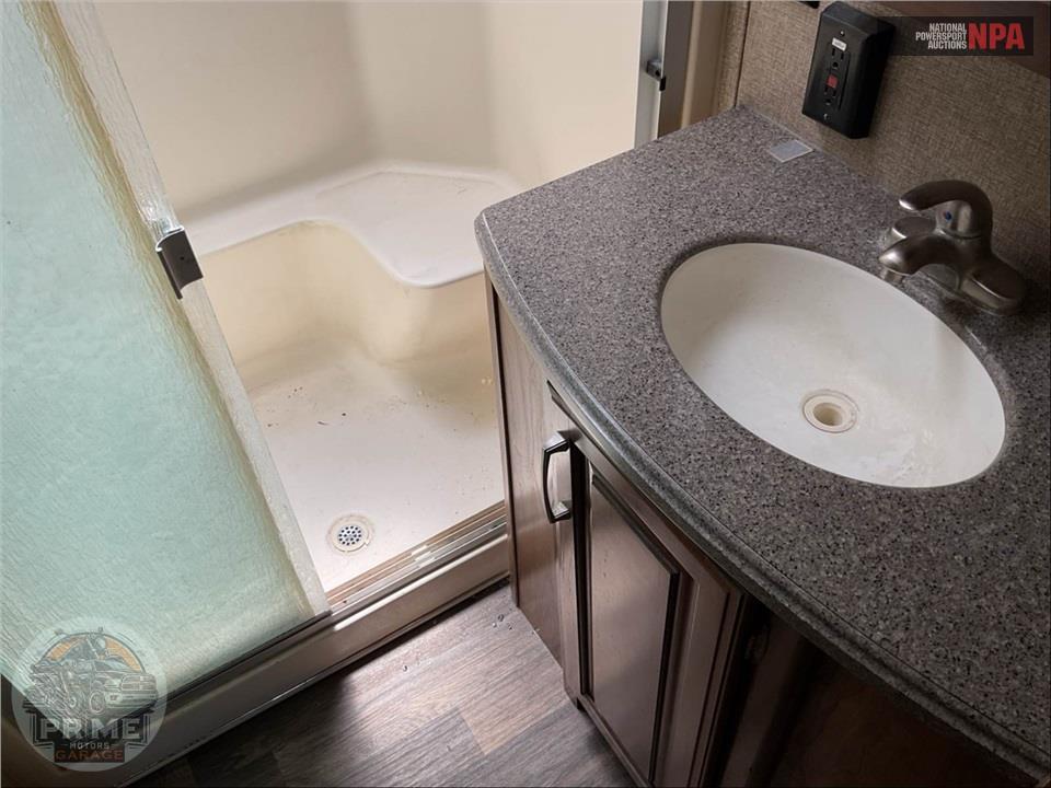 2017 Keystone Rv M-3661 RL MONTANA FIFTH WHEEL SERIES — фото 14