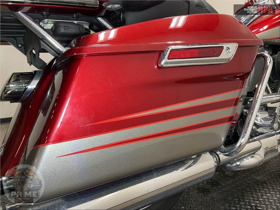 2016 Harley-Davidson FLTRUSE CVO ROAD GLIDE ULTRA — фото 25