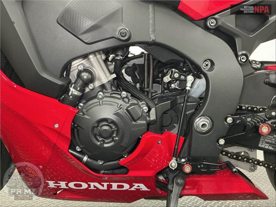 2024 Honda CBR1000RR — фото 7