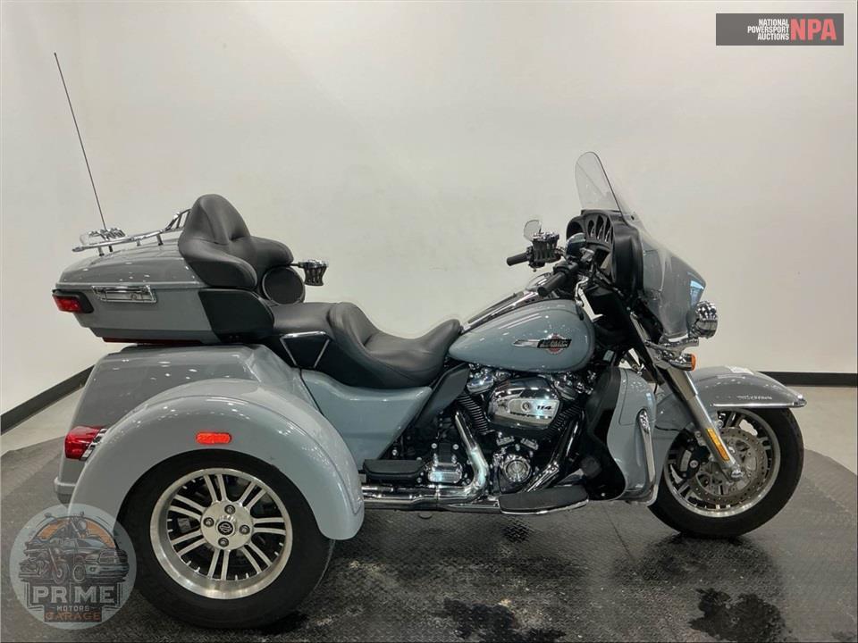 2024 Harley-Davidson FLHTCUTG TRI GLIDE ULTRA CLASSIC — фото 1