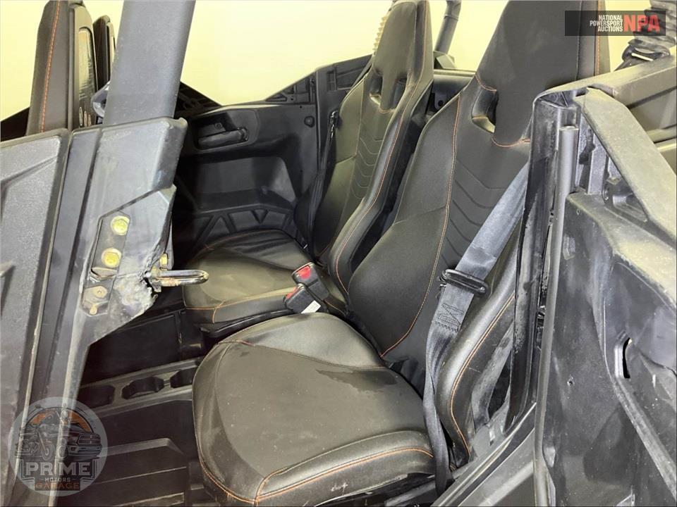 2025 Can-Am COMMANDER MAX XT-P 1000R — фото 30