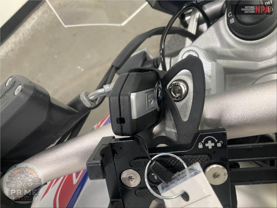 2020 Bmw R1250R — фото 11