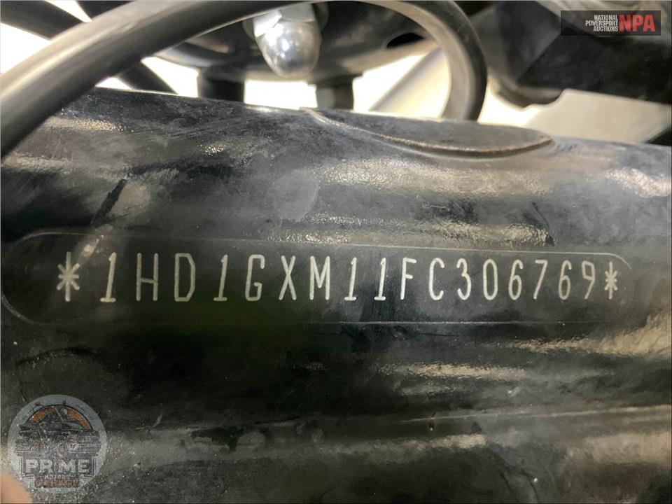 2015 Harley-Davidson FXDB STREET BOB — фото 45