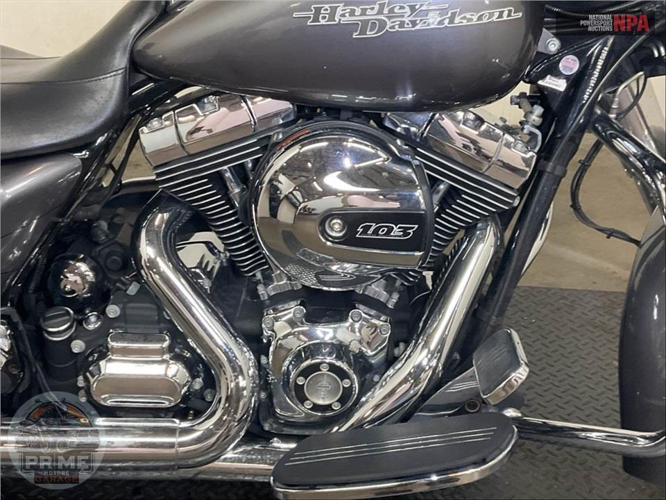 2014 Harley-Davidson FLHXS STREET GLIDE — фото 6