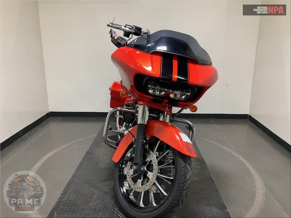 2017 Harley-Davidson FLTRXS ROAD GLIDE SPECIAL — фото 2