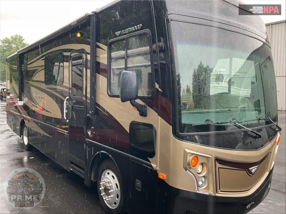 2015 EXCURSION M-33D (300HP)