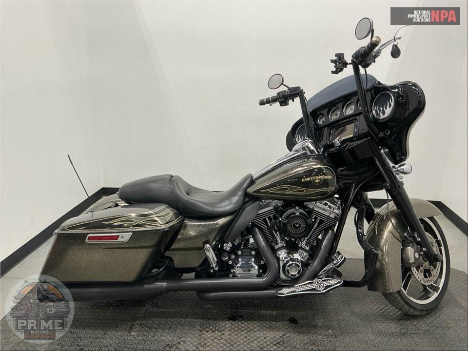 2016 Harley-Davidson FLHXS STREET GLIDE SPECIAL — фото 1