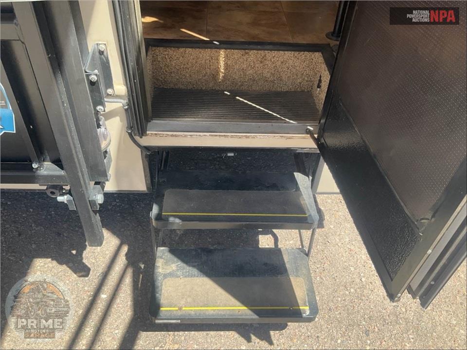 2014 Jayco M-29 MV FORD E450 - GREYHAWK SERIES — фото 46