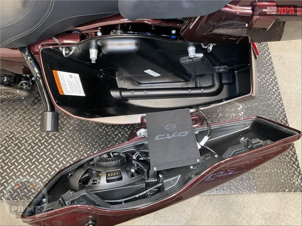 2024 Harley-Davidson FLTRXSE CVO ROAD GLIDE — фото 16