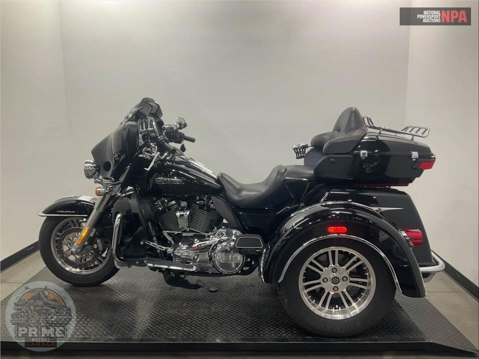 2020 Harley-Davidson FLHTCUTG TRI GLIDE ULTRA — фото 3