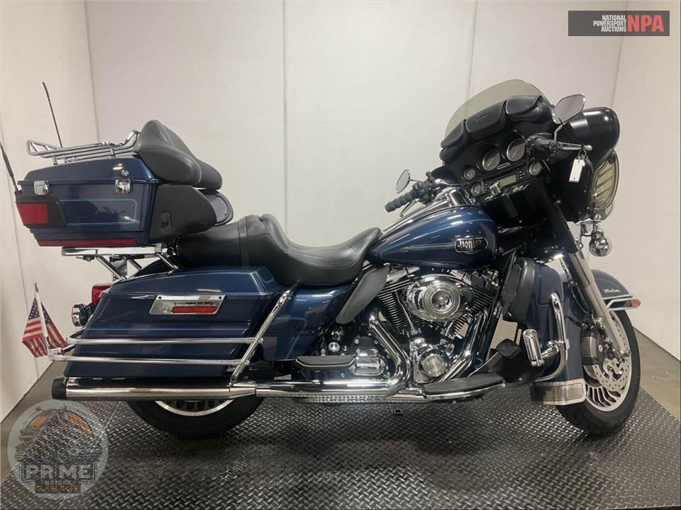 2009 Harley-Davidson FLHTCU ULTRA CLASSIC ELECTRA GLIDE — фото 1