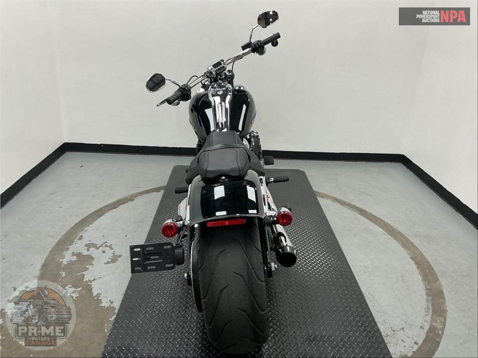 2023 Harley-Davidson FXBR BREAKOUT 117 — фото 4