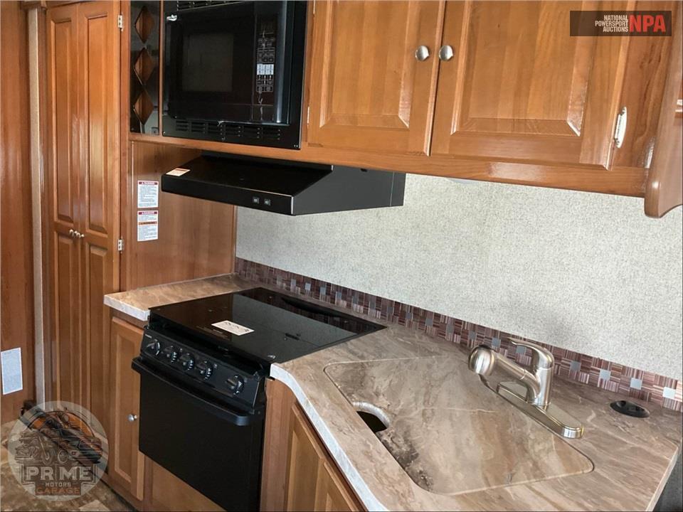 2019 Coachmen By Forest River M-311 FS E450 - LEPRECHAUN SERIES — фото 21