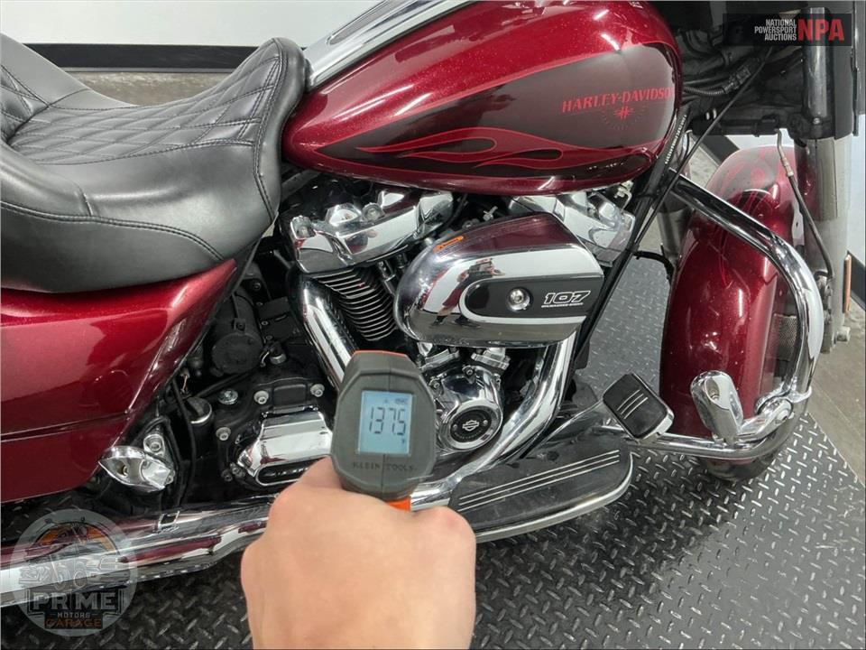 2017 Harley-Davidson FLHXS STREET GLIDE SPECIAL — фото 8