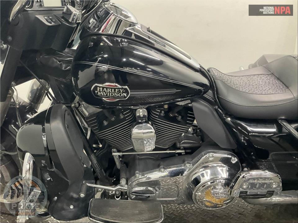 2012 Harley-Davidson FLHTCU UL CLSC EL GLIDE — фото 7