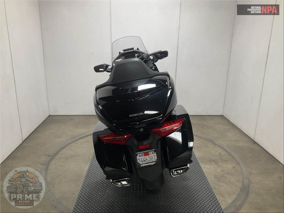 2019 Honda GL1800D GOLDWING TOUR DCT (BLACK) — фото 4