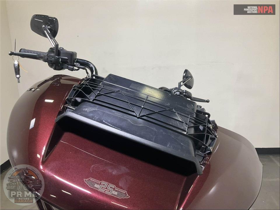 2024 Harley-Davidson FLTRXSE CVO ROAD GLIDE — фото 15