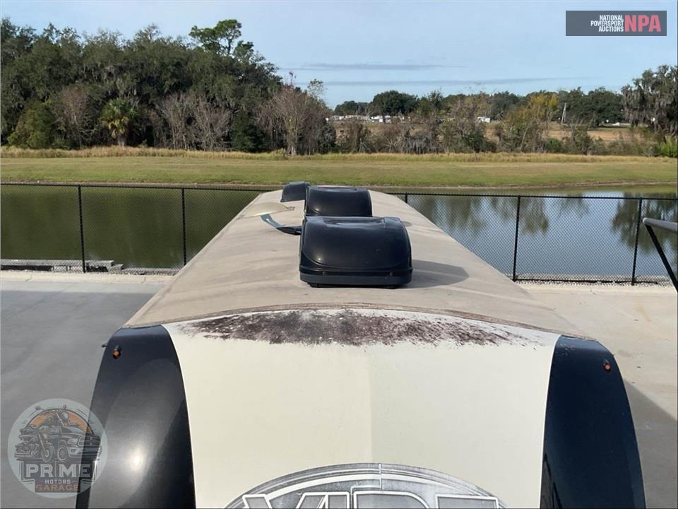 2017 Vibe By Forest River M-322QBS Extreme Lite Series — фото 44