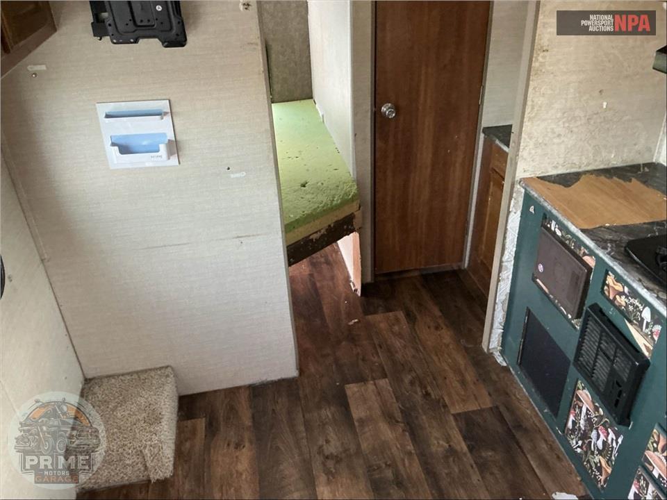 2017 Keystone Rv M-1850 FL - SUMMERLAND MINI SERIES — фото 6