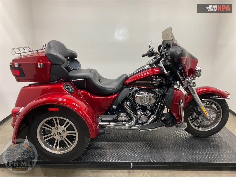 2012 Harley-Davidson FLHTCUTG TRIGLIDE UL CLSC — фото 1