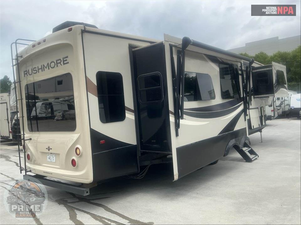 2015 Crossroads Rv FRANKLIN - RUSHMORE FIFTH WHEEL SERIES — фото 4