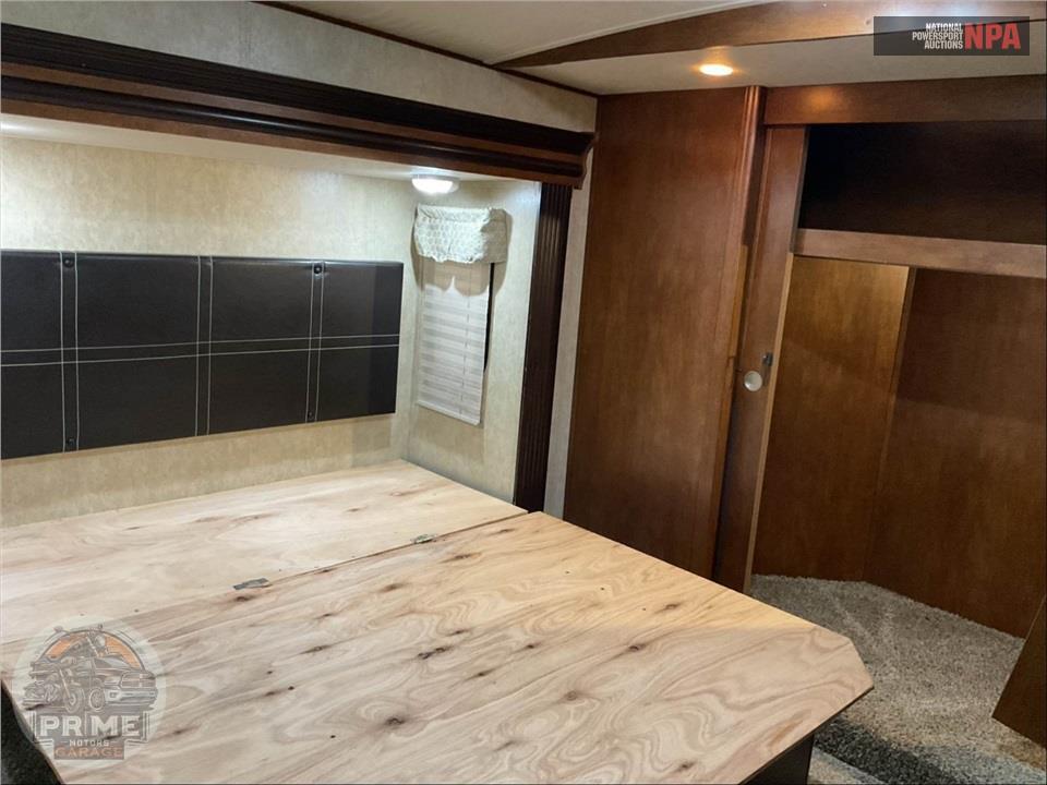 2016 Salem By Forest River M-327RE - HEMISPHERE LITE FIFTH WHEEL SERIES — фото 11
