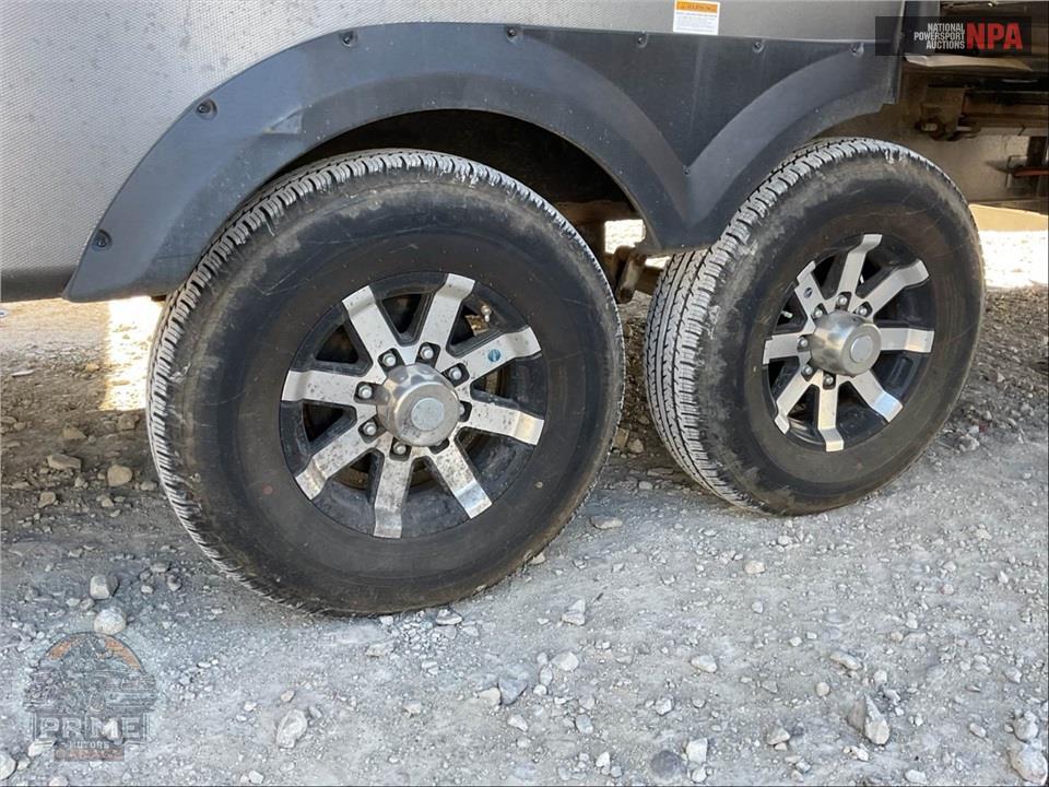 2020 Keystone Rv M-3801 FK - ALPINE FIFTH WHEEL SERIES — фото 35