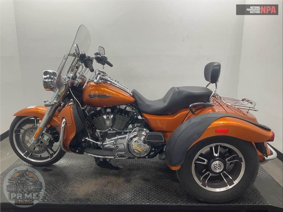 2015 Harley-Davidson FLRT FREE WHEELER — фото 3
