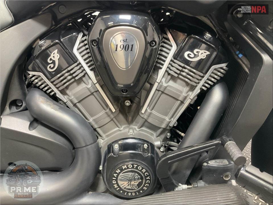 2020 Indian Motorcycle CHALLENGER DARK HORSE SMOKE (BLACK) — фото 6