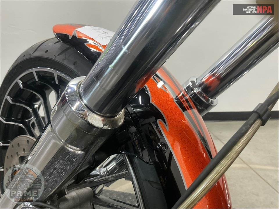 2014 Harley-Davidson FXSBSE CVO BREAKOUT — фото 31