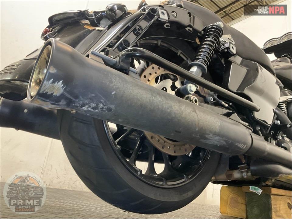 2019 Harley-Davidson FLTRXS ROAD GLIDE SPECIAL — фото 16