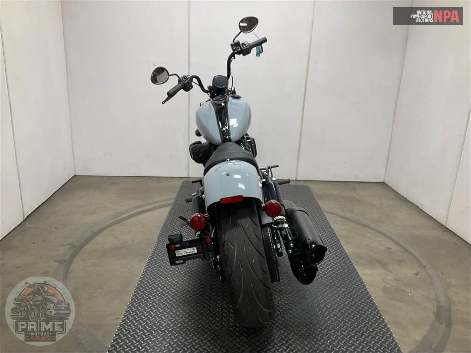 2025 Indian Motorcycle CHIEF BOBBER DARK HORSE (COLOR) — фото 4