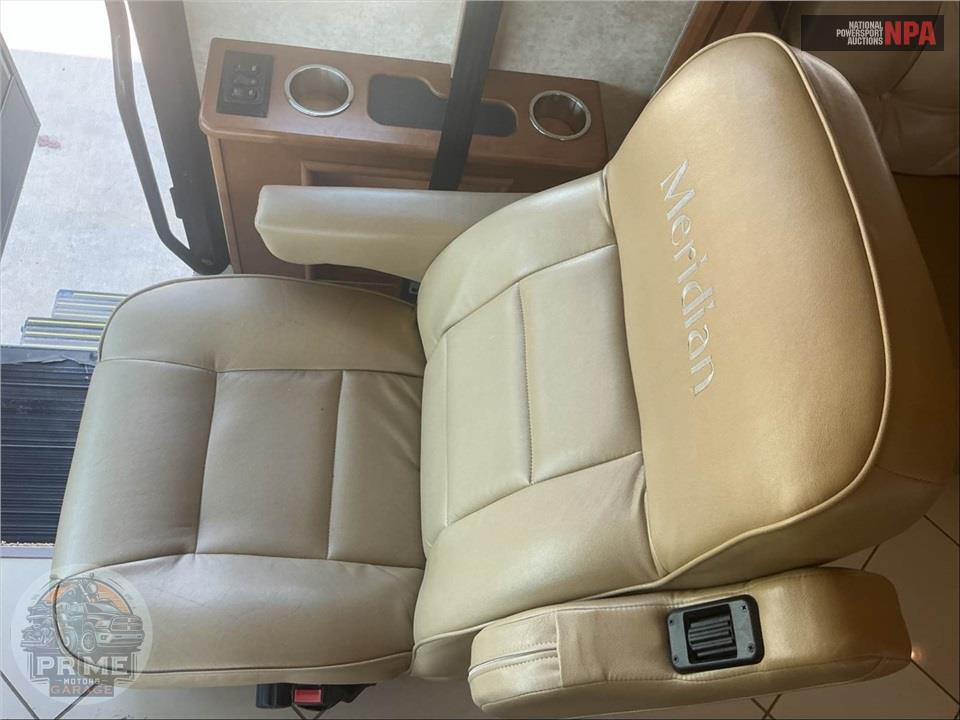 2012 Winnebago M-36M-CUMMINS 360HP - JOURNEY SERIES — фото 14