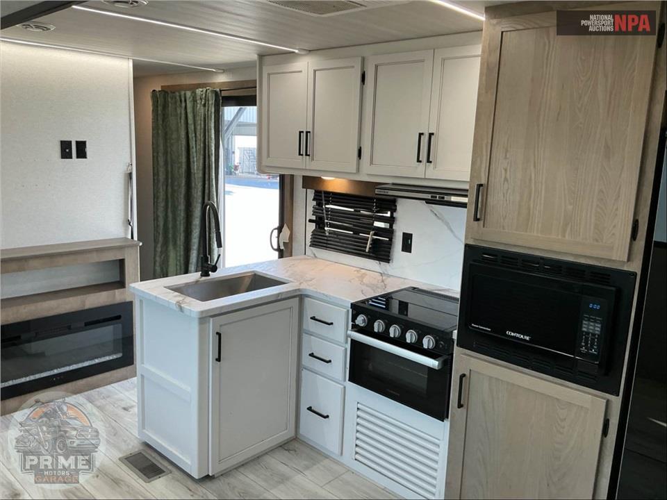 2025 Keystone Rv M-380 DB - SPRINGDALE VILLA SERIES — фото 8