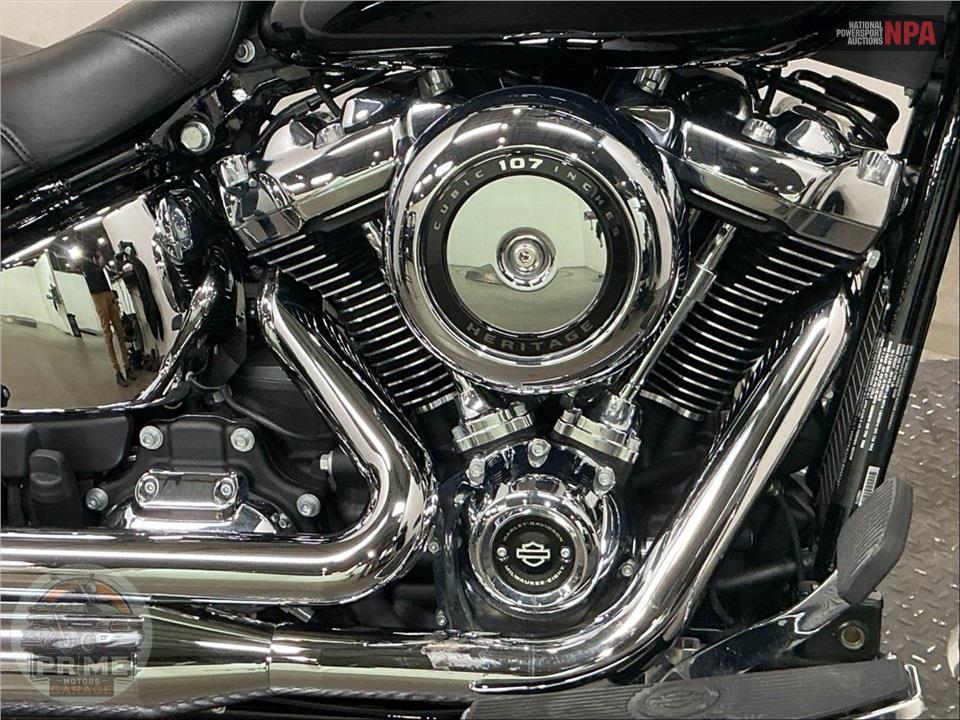 2020 Harley-Davidson FLHC HERITAGE CLASSIC — фото 6