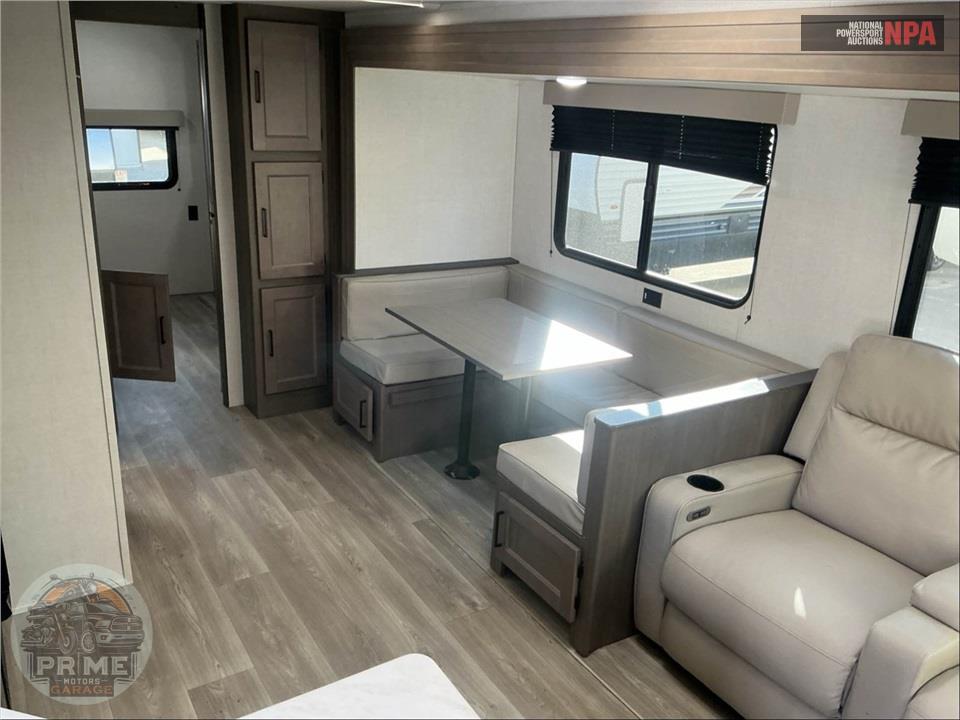 2024 Grand Design Recreational Vehicles M-331BH - TRANSCEND XPLOR SERIES — фото 7