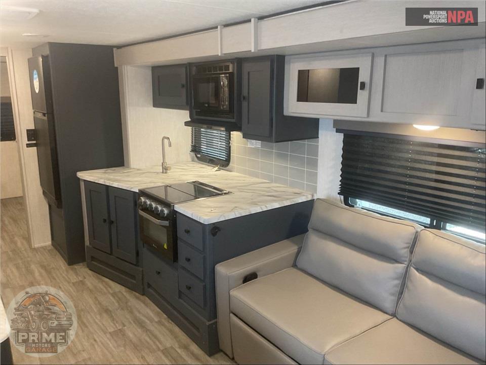 2024 Apex By Coachmen M-300 BHS -  SERIES — фото 6