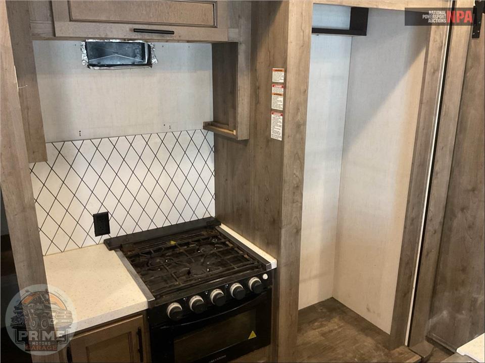 2021 Sabre By Forest River M-36BHQ - FIFTH WHEEL SERIES — фото 21