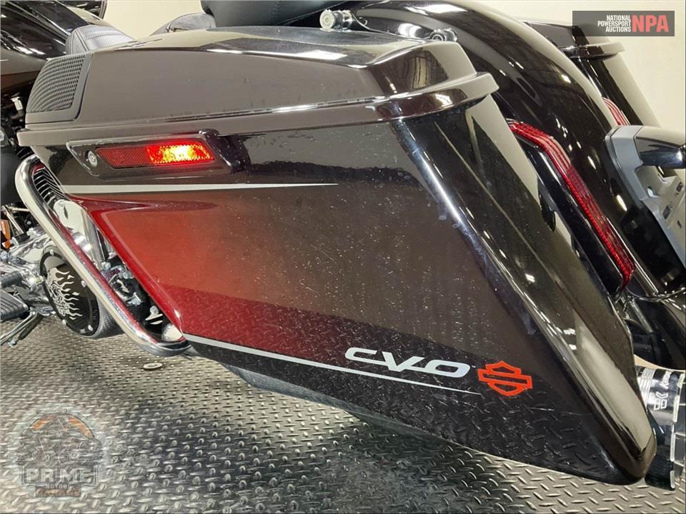 2021 Harley-Davidson FLTRXSE CVO ROAD GLIDE — фото 14
