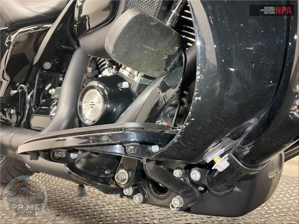 2023 Harley-Davidson FLHTK ELECTRA GLIDE ULTRA LIMITED — фото 14