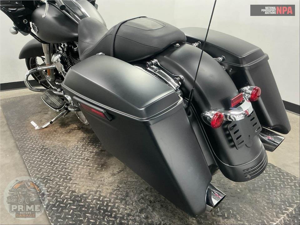 2022 Harley-Davidson FLTRXS ROAD GLIDE SPECIAL — фото 17