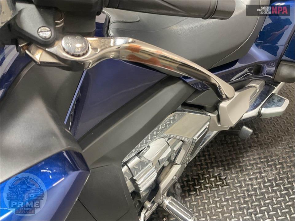 2018 Honda GL1800 GOLDWING TOUR (BLUE) — фото 25