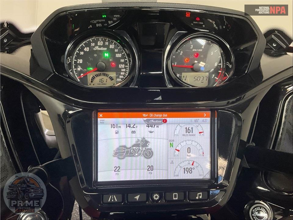 2024 Indian Motorcycle CHALLENGER DARK HORSE W/AUDIO (RED) — фото 5