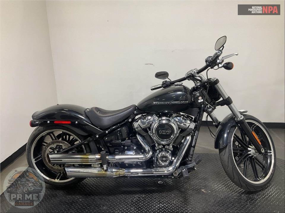 2018 Harley-Davidson FXBR BREAKOUT — фото 1