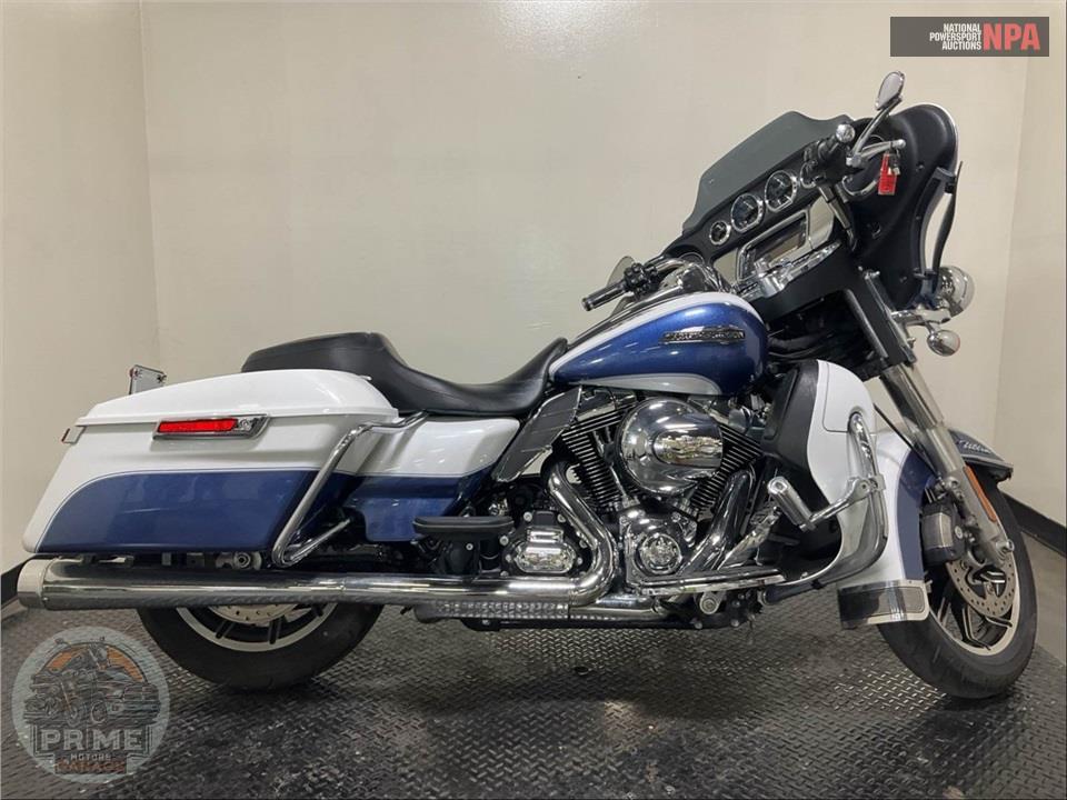 2015 Harley-Davidson FLHTCU ULTRA CLASSIC ELECTRA GLIDE — фото 1