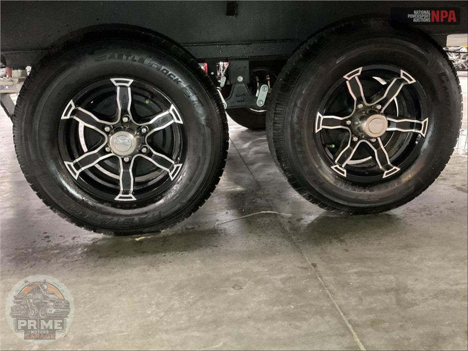 2022 Cherokee By Forest River M-287BH ARCTIC WOLF FIFTH WHEEL SERIES — фото 35